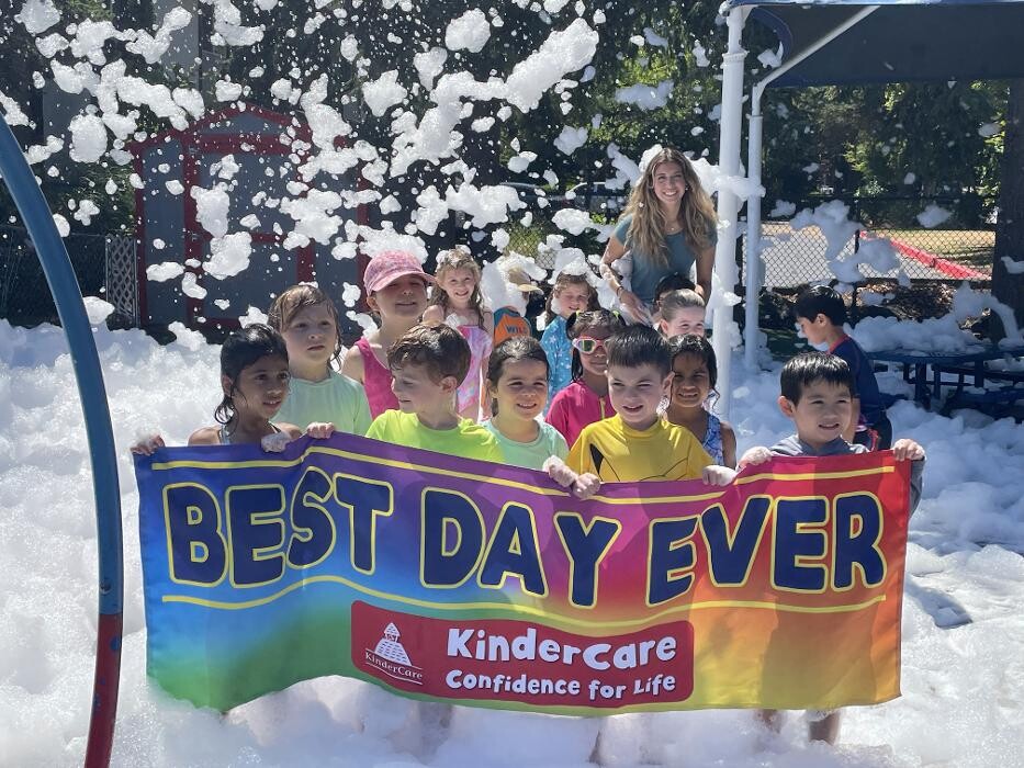 Images SplashTimesFun Foam Party & Snow FX Pros