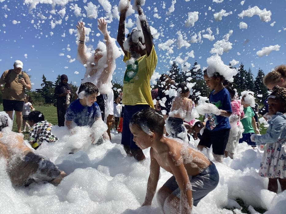 Images SplashTimesFun Foam Party & Snow FX Pros