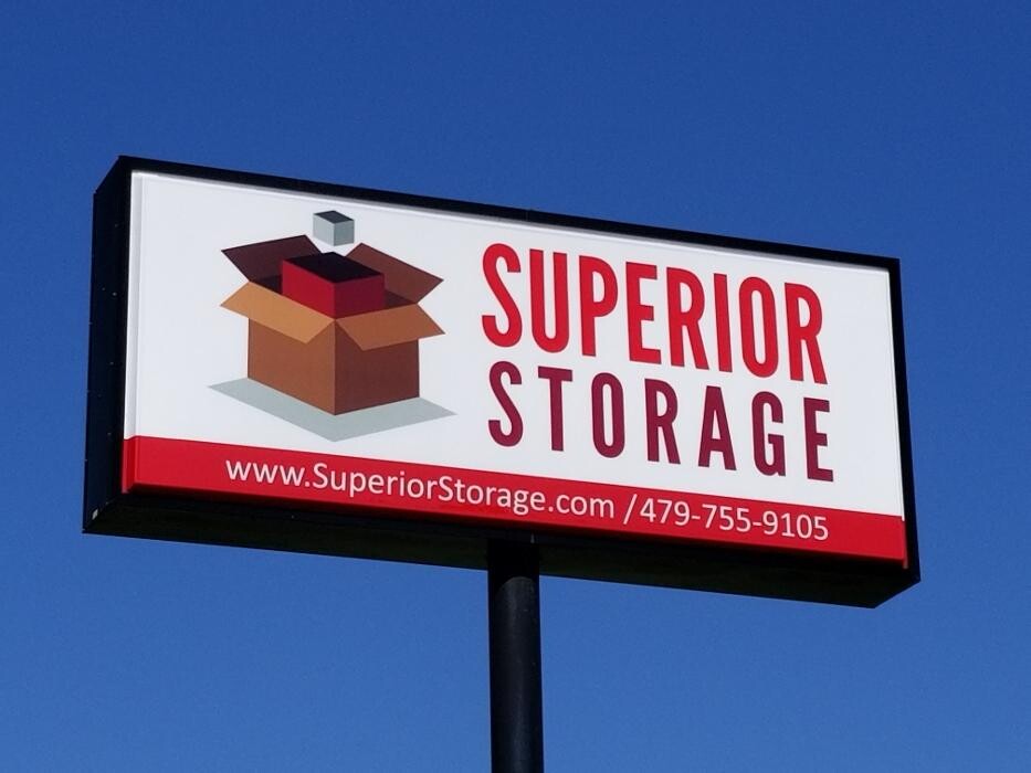 Images Superior Storage - Robinson Ave