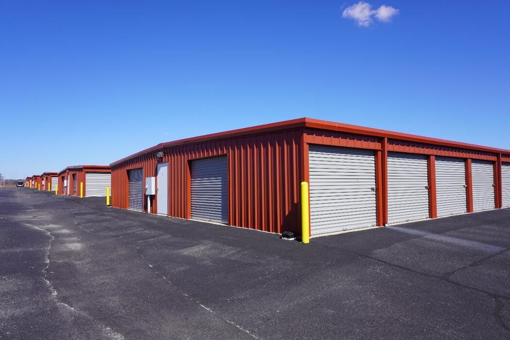 Images Superior Storage - Robinson Ave