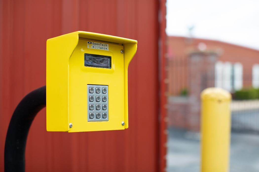 Images Superior Storage - Robinson Ave