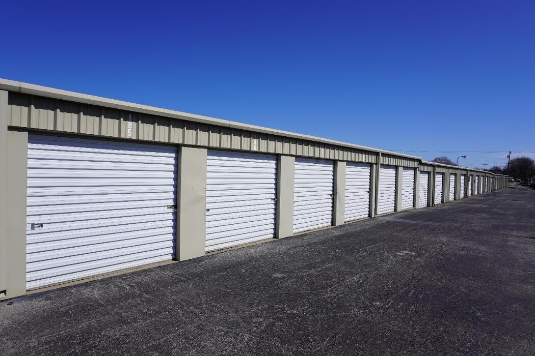 Images Superior Storage - Pleasant 2