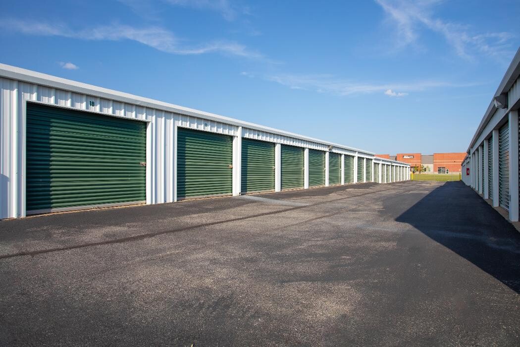 Images Superior Storage - Airport Blvd