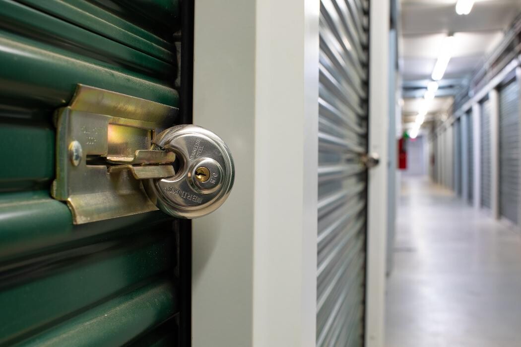 Images Superior Storage - Airport Blvd