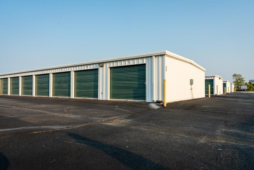 Images Superior Storage - Airport Blvd