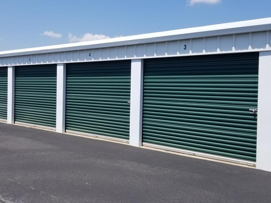 Images Superior Storage - Airport Blvd