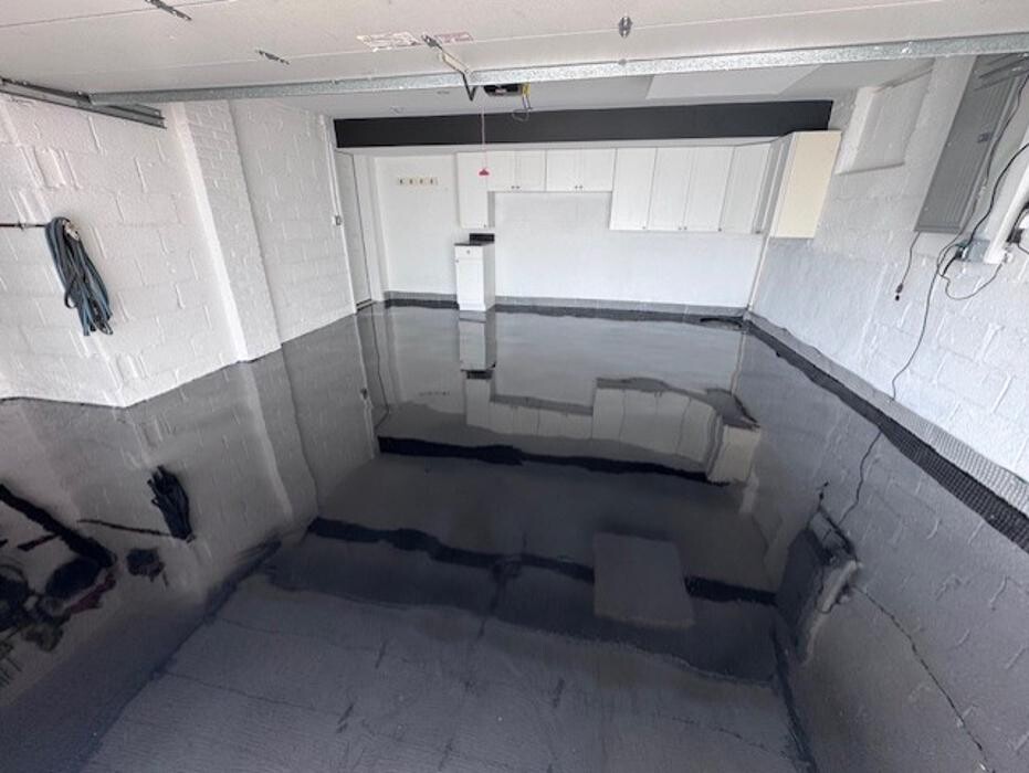 Images FORWARD 18 COATINGS LLC