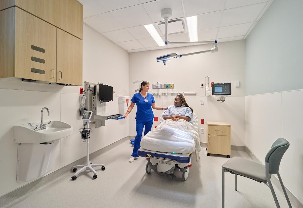 Images Jóse Milton Memorial Hospital at Jackson West