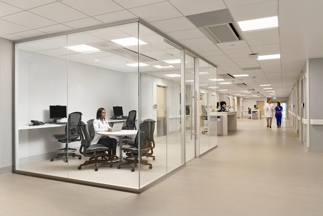 Images Jóse Milton Memorial Hospital at Jackson West