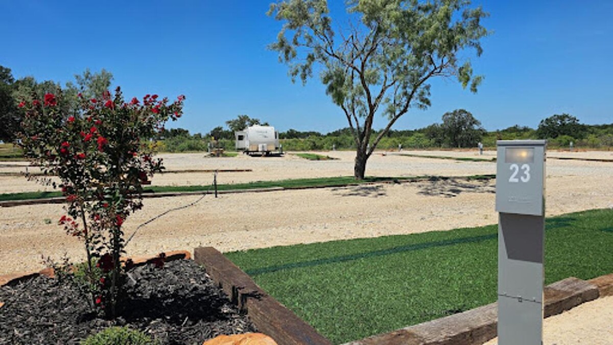 Images Park Road RV and Storage