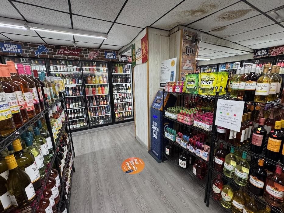 Images CoinFlip Bitcoin ATM - Vernor Express Liquor Store (Detroit)