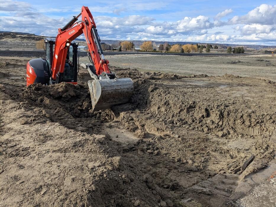 Images Litras Landworks LLC