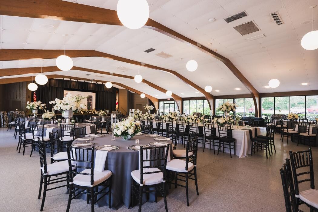 Images Venue on Lake Lily / Maitland Civic Center