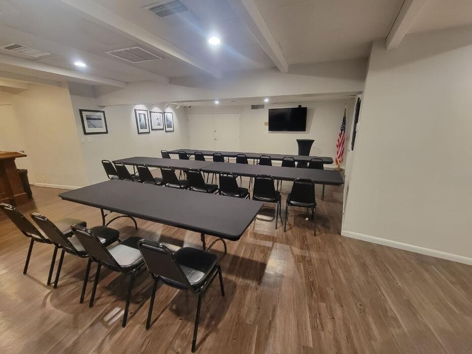 Images Venue on Lake Lily / Maitland Civic Center