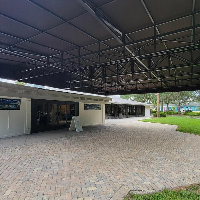 Images Venue on Lake Lily / Maitland Civic Center