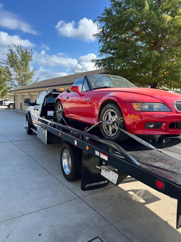 Images HT Towing and Transport