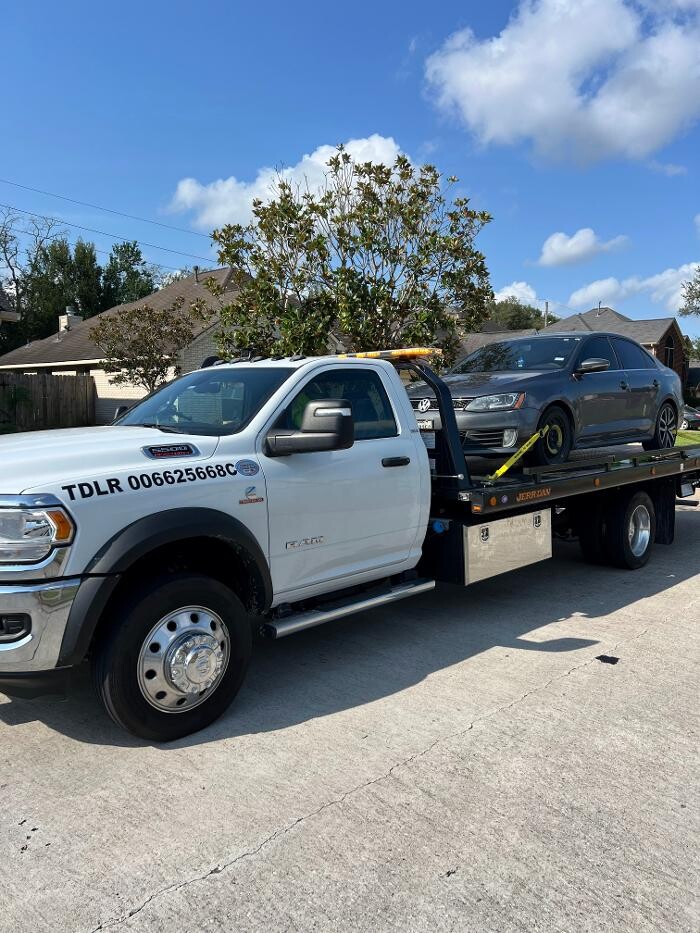 Images HT Towing and Transport