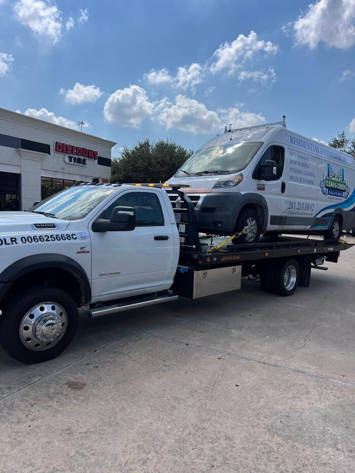 Images HT Towing and Transport