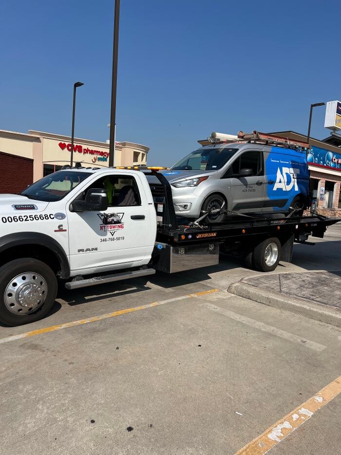Images HT Towing and Transport
