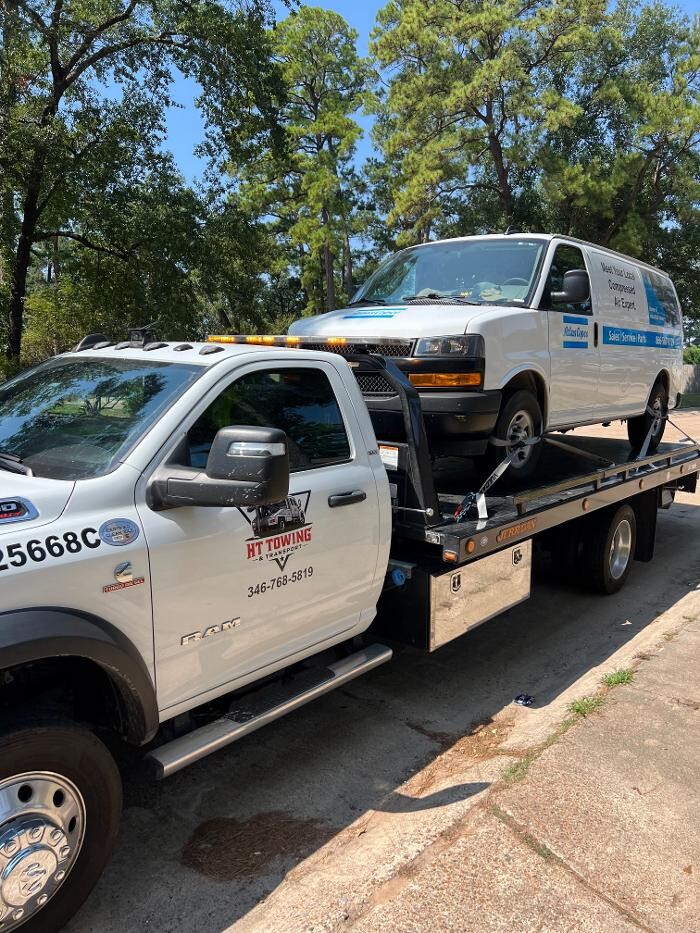 Images HT Towing and Transport