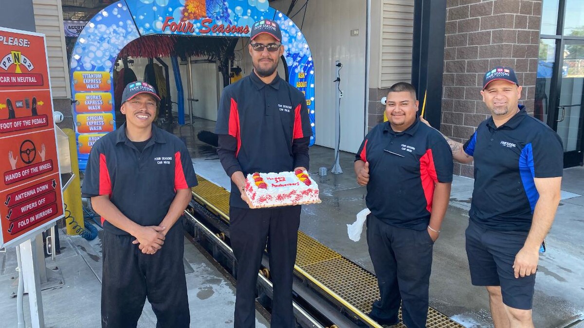 Images Four Seasons Car Wash