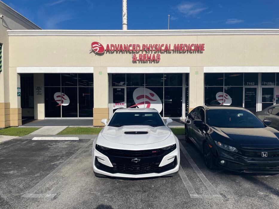 Images Advanced Physical Medicine & Rehab of Miami / Disc Centers of America