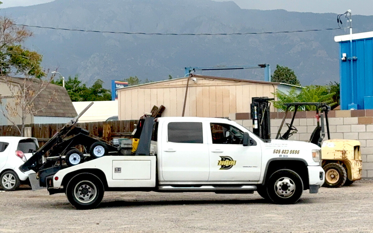 Images Dugger's Towing, LLC