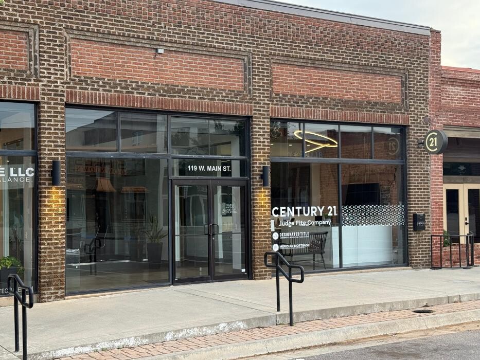 Images CENTURY 21 Judge Fite Company