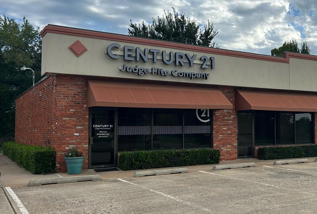 Images CENTURY 21 Judge Fite Company