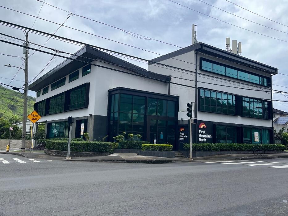 Images First Hawaiian Bank Manoa Branch