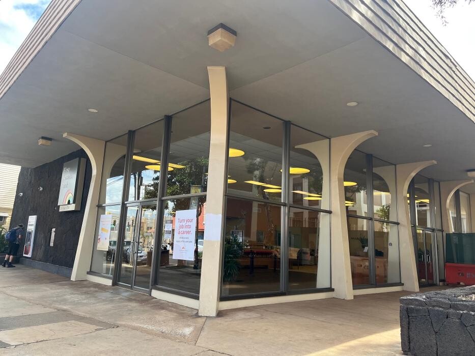 Images First Hawaiian Bank Wailuku Branch