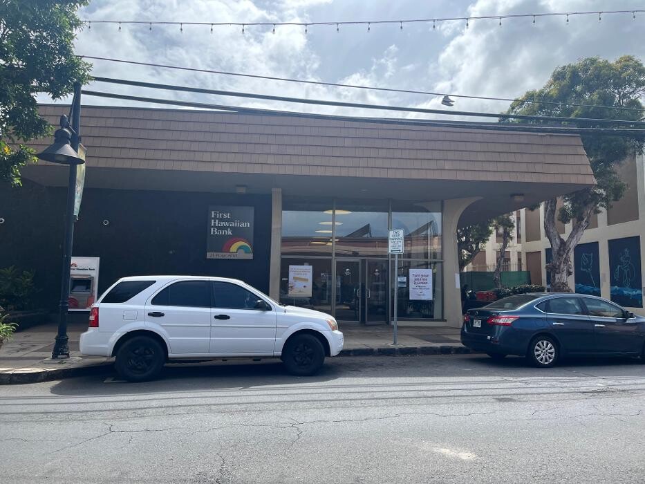 Images First Hawaiian Bank Wailuku Branch