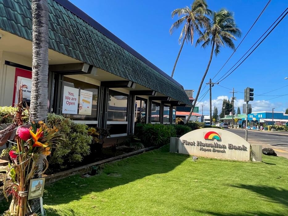 Images First Hawaiian Bank Kapaa Branch