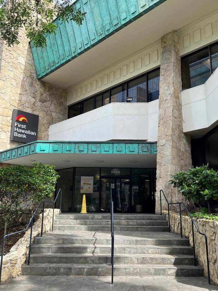 Images First Hawaiian Bank Kapiolani Branch