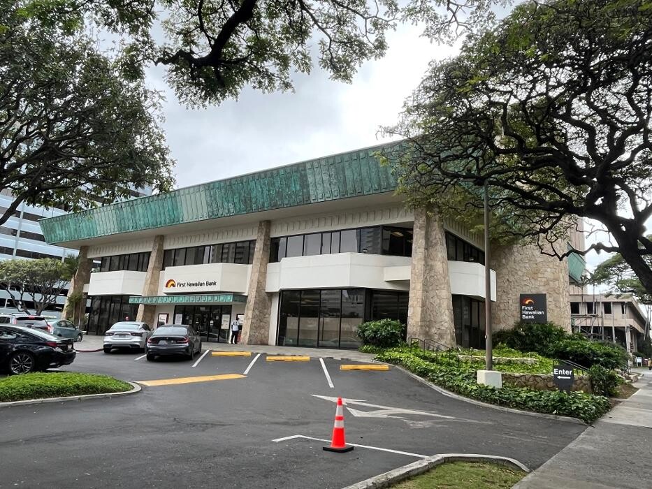 Images First Hawaiian Bank Kapiolani Branch