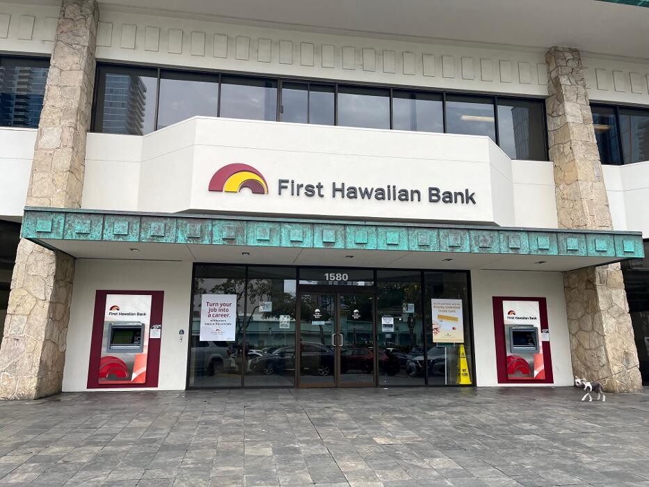 Images First Hawaiian Bank Kapiolani Branch