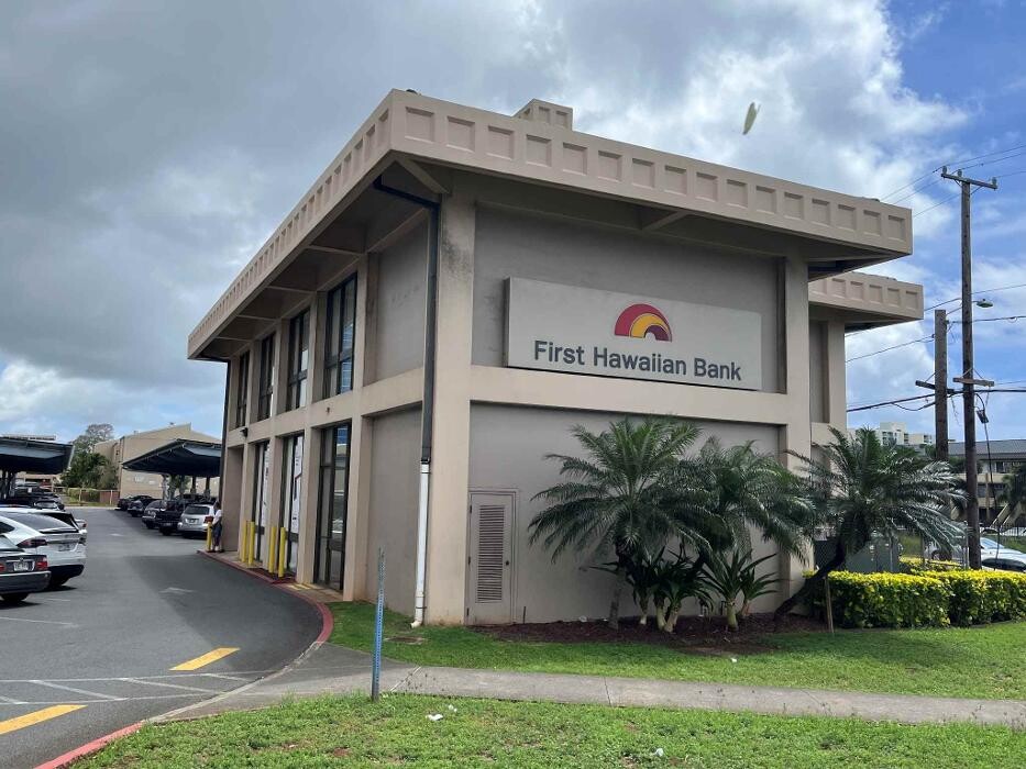 Images First Hawaiian Bank Liliha Branch