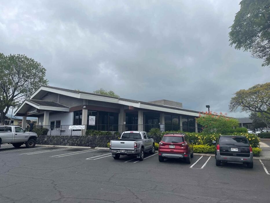 Images First Hawaiian Bank Kona Branch