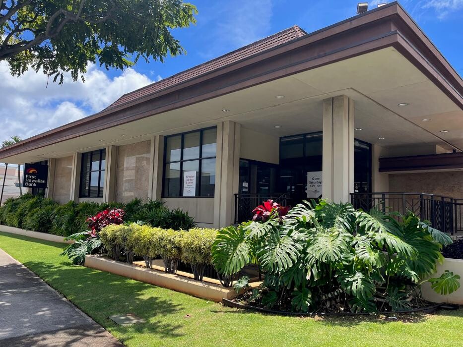 Images First Hawaiian Bank Kahala Branch