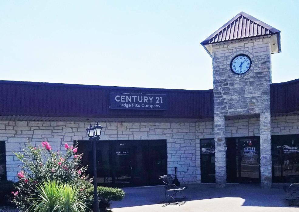 Images CENTURY 21 Judge Fite Company