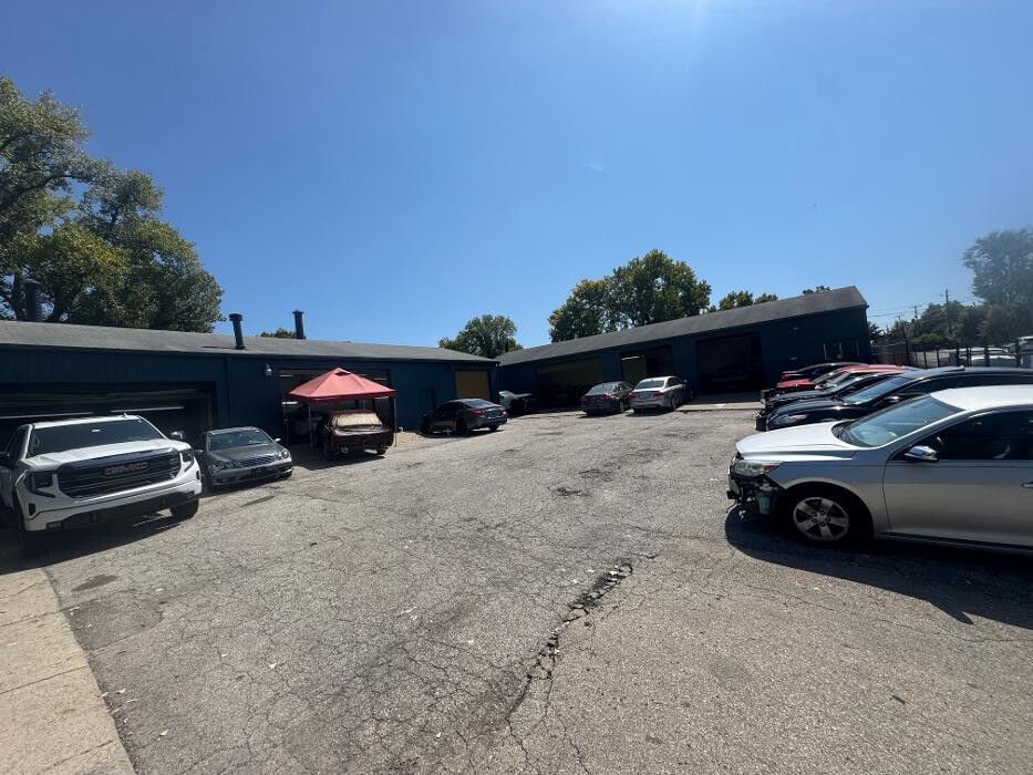 Images A&D COLLISION CENTER