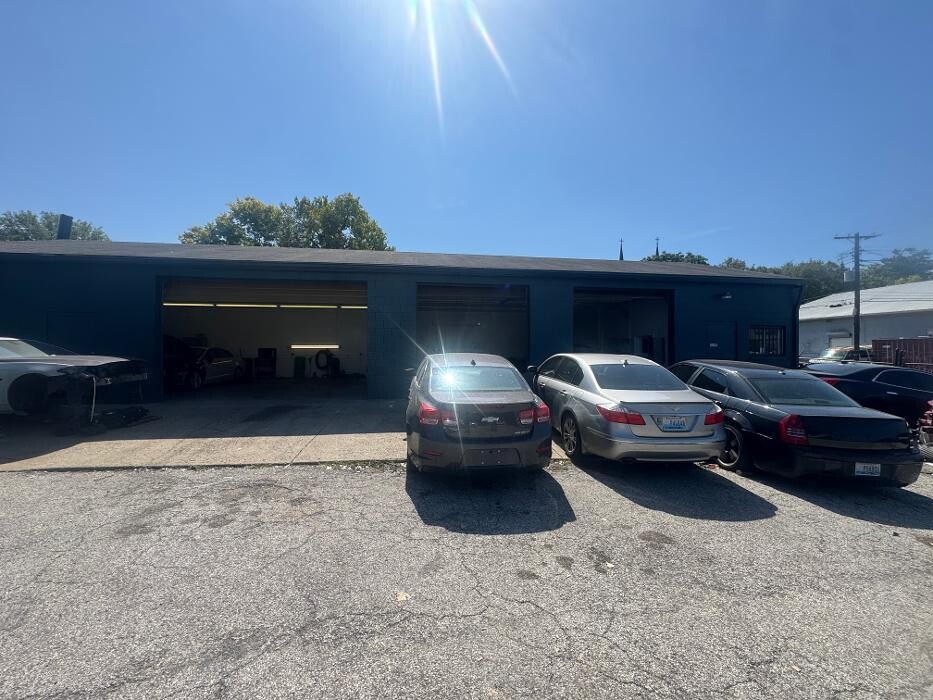 Images A&D COLLISION CENTER