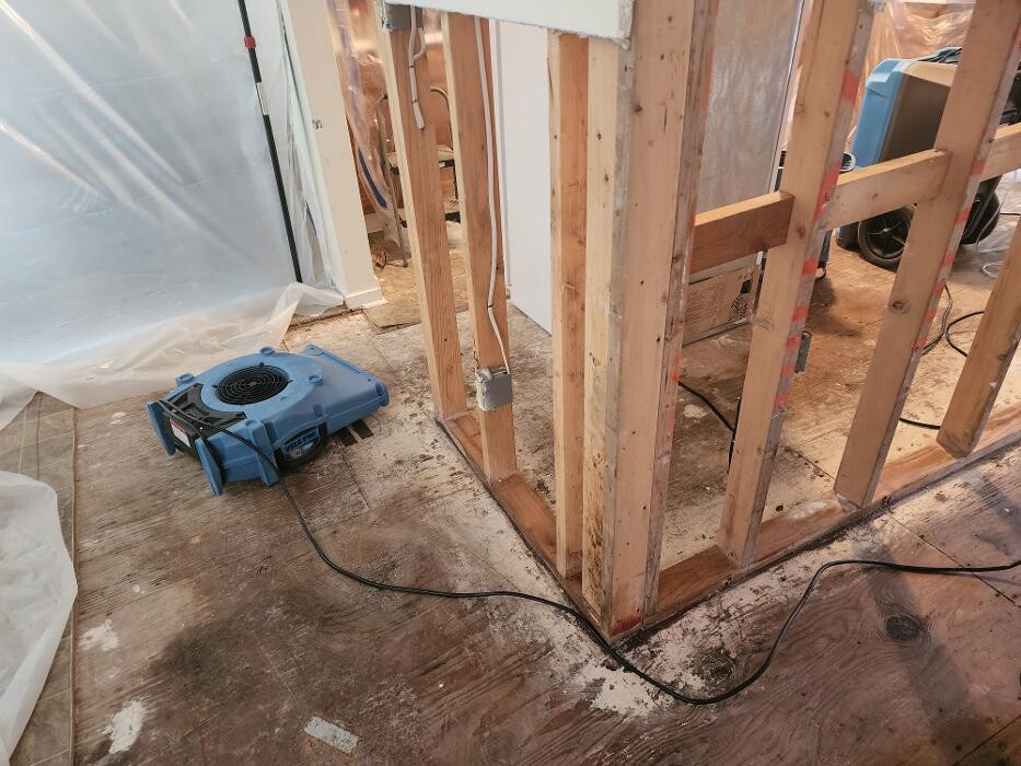 Images Dryworx Water Damage Restoration