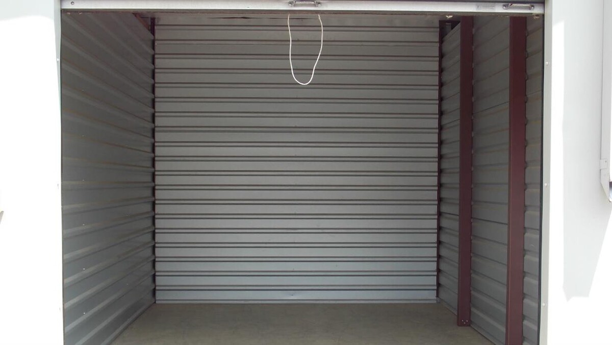 Images Air N' Space Self Storage