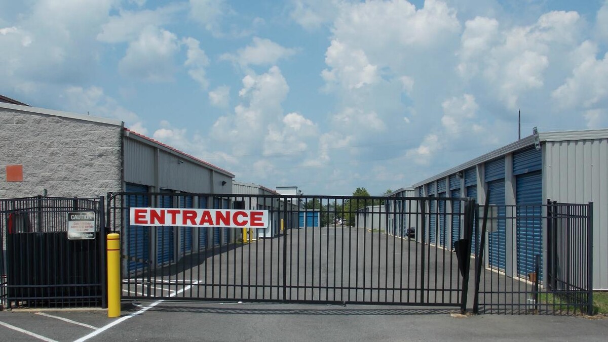 Images Air N' Space Self Storage