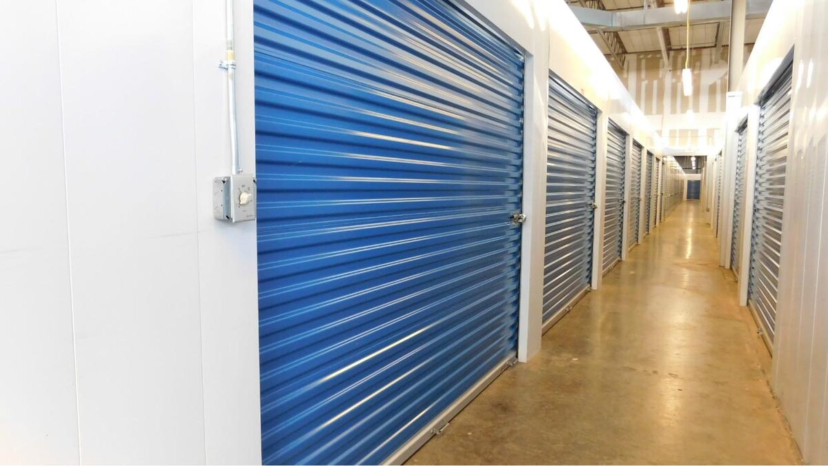 Images Air N' Space Self Storage