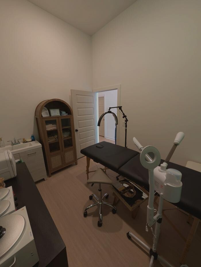 Images Serene Aesthetics Studio by Anastasha