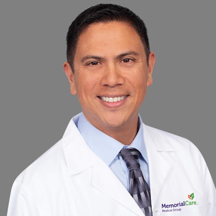 Arnold Cuenca, MD Logo