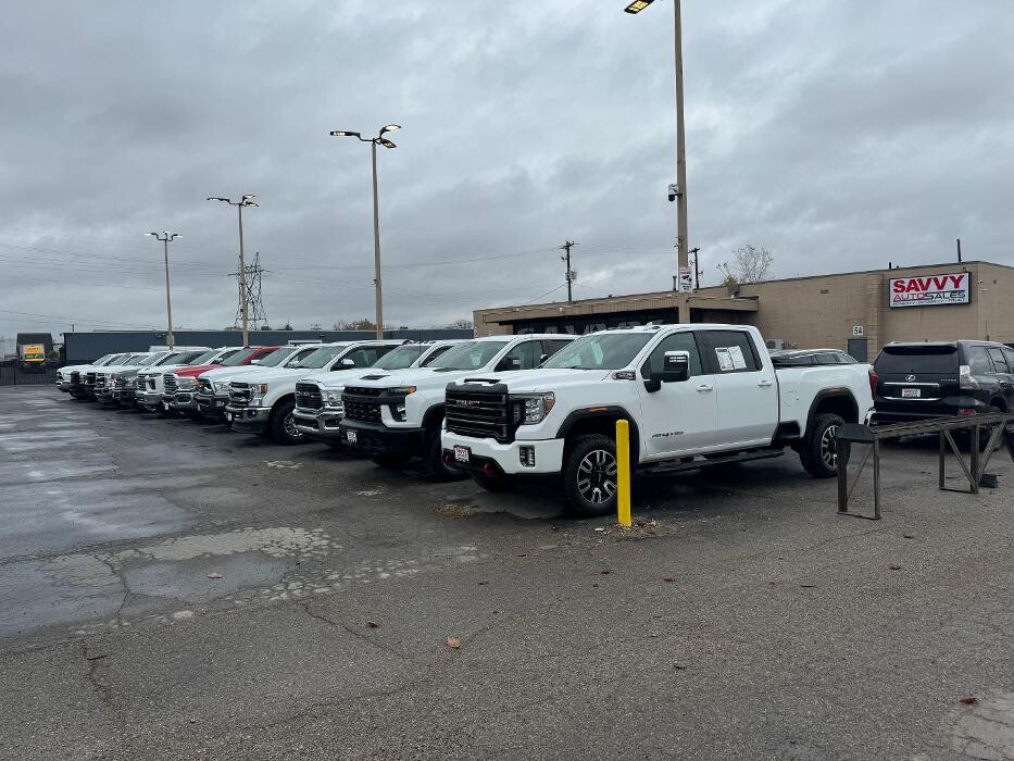 Images Savvy Auto Sales LLC