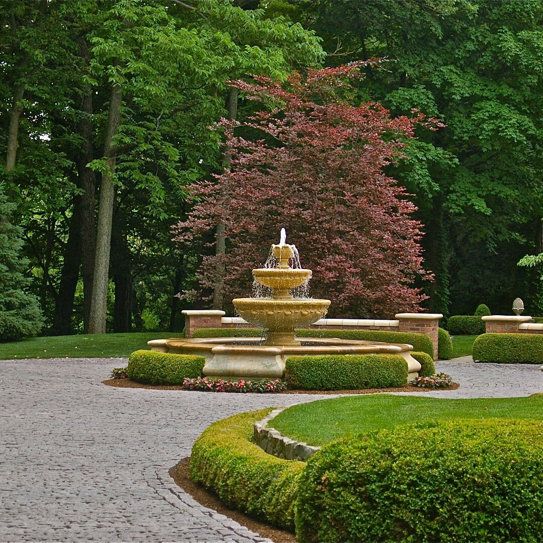 Images LML Estate Management Corporation